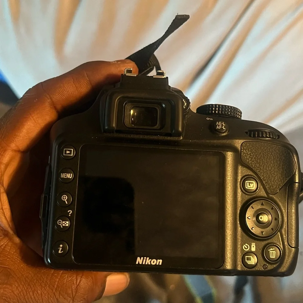Nikon D3400 DSLR CAMERA